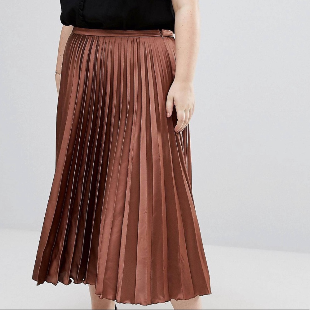 Pleated satin midi skirt